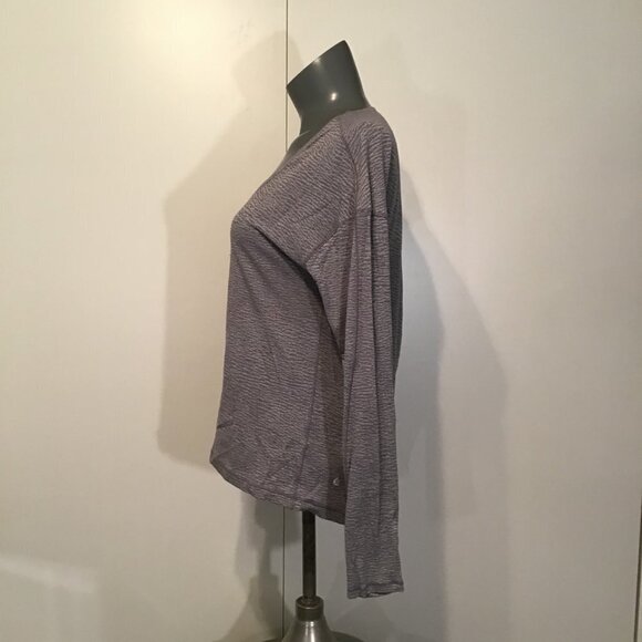 Lululemon Lost In Pace Long Sleeve Size M - Picture 6 of 14